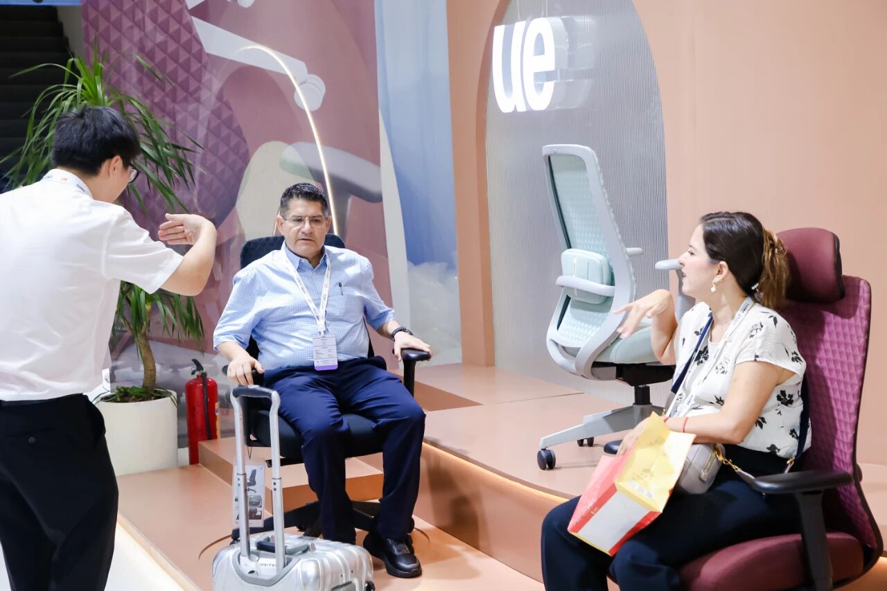 重磅！2026广州智能办公家具展 | 中欧家具产业对话，探寻未来生活的终极答案，CIFF广州寰球行荷兰站圆满收官！